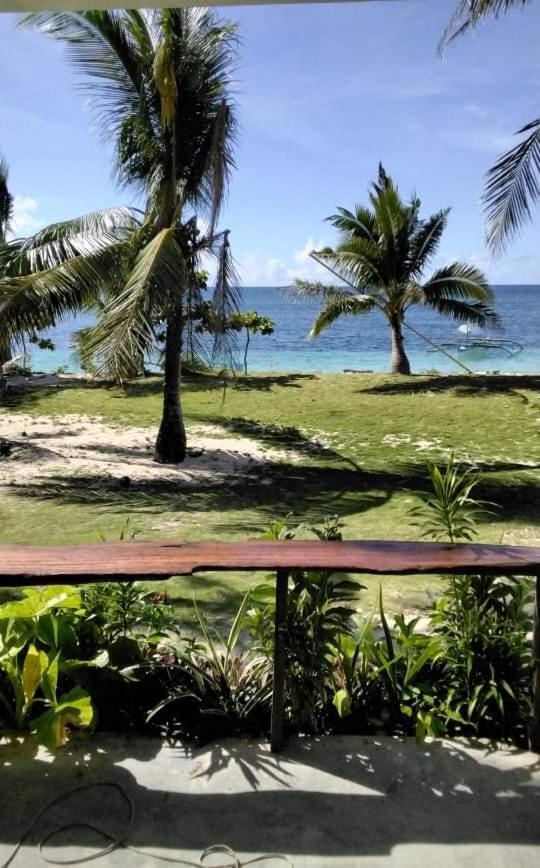 Anajawan Island Beachfront Resort 卢纳将军城 外观 照片